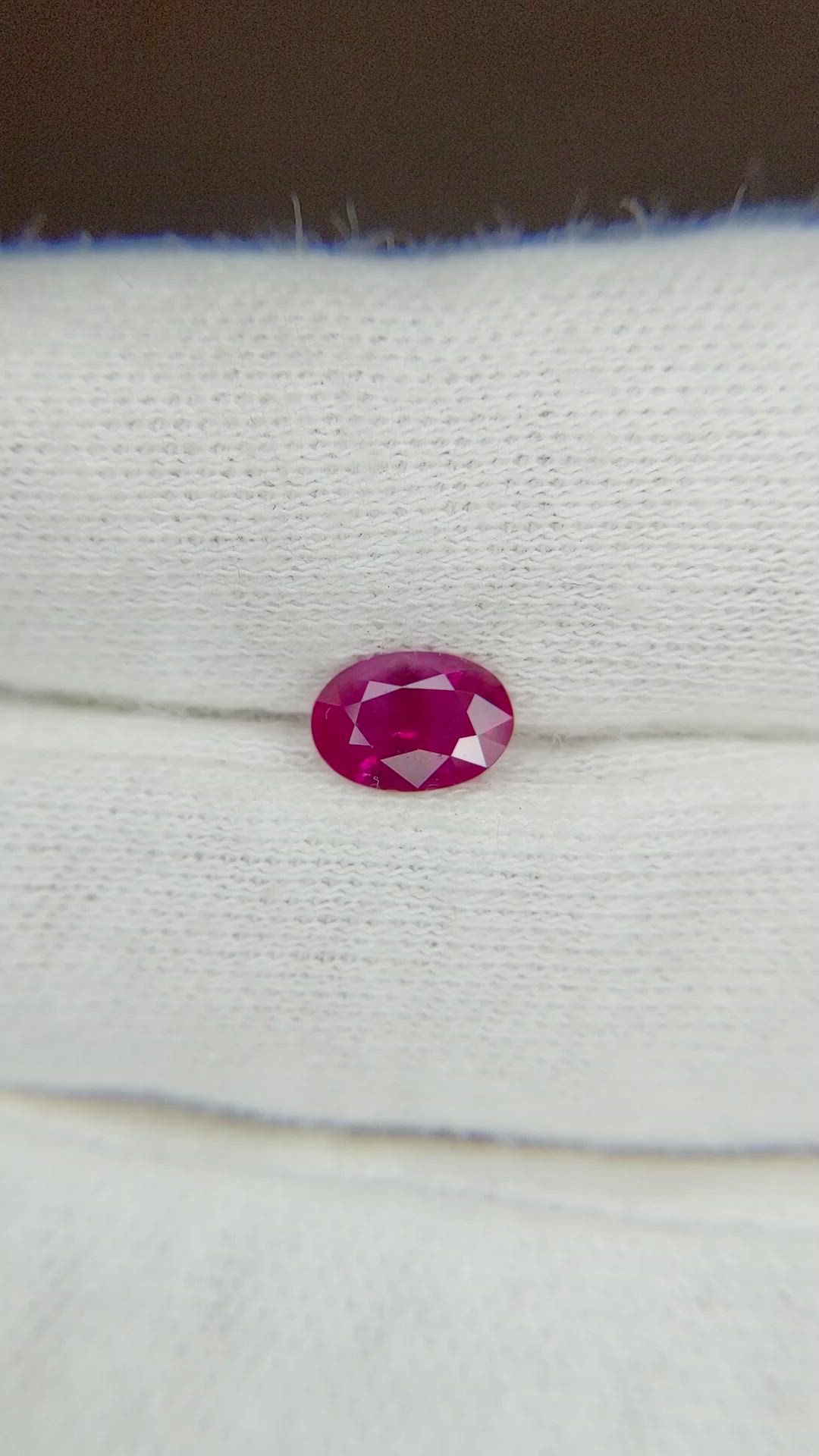 0.90 Ct. Ruby from Burma (Myanmar) Size Video