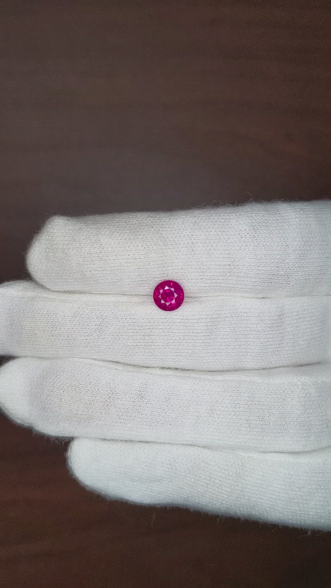1.00 Ct. Ruby from Burma (Myanmar) Size Video